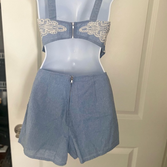 Two piece matching crop top and skirt/short set - Picture 3 of 5